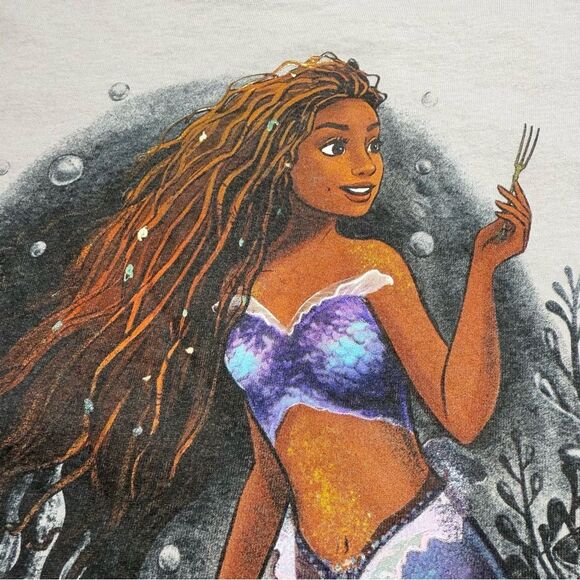 Disney The Little Mermaid Tee Gray Sz S - Picture 9 of 11
